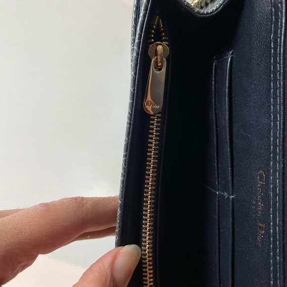 Dior Diorama wallet on chain - Picture 3 of 15